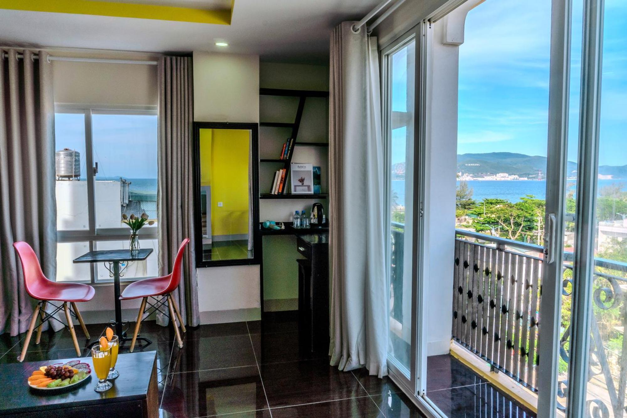 Melyna Hotel Nha Trang Beach ภายนอก รูปภาพ