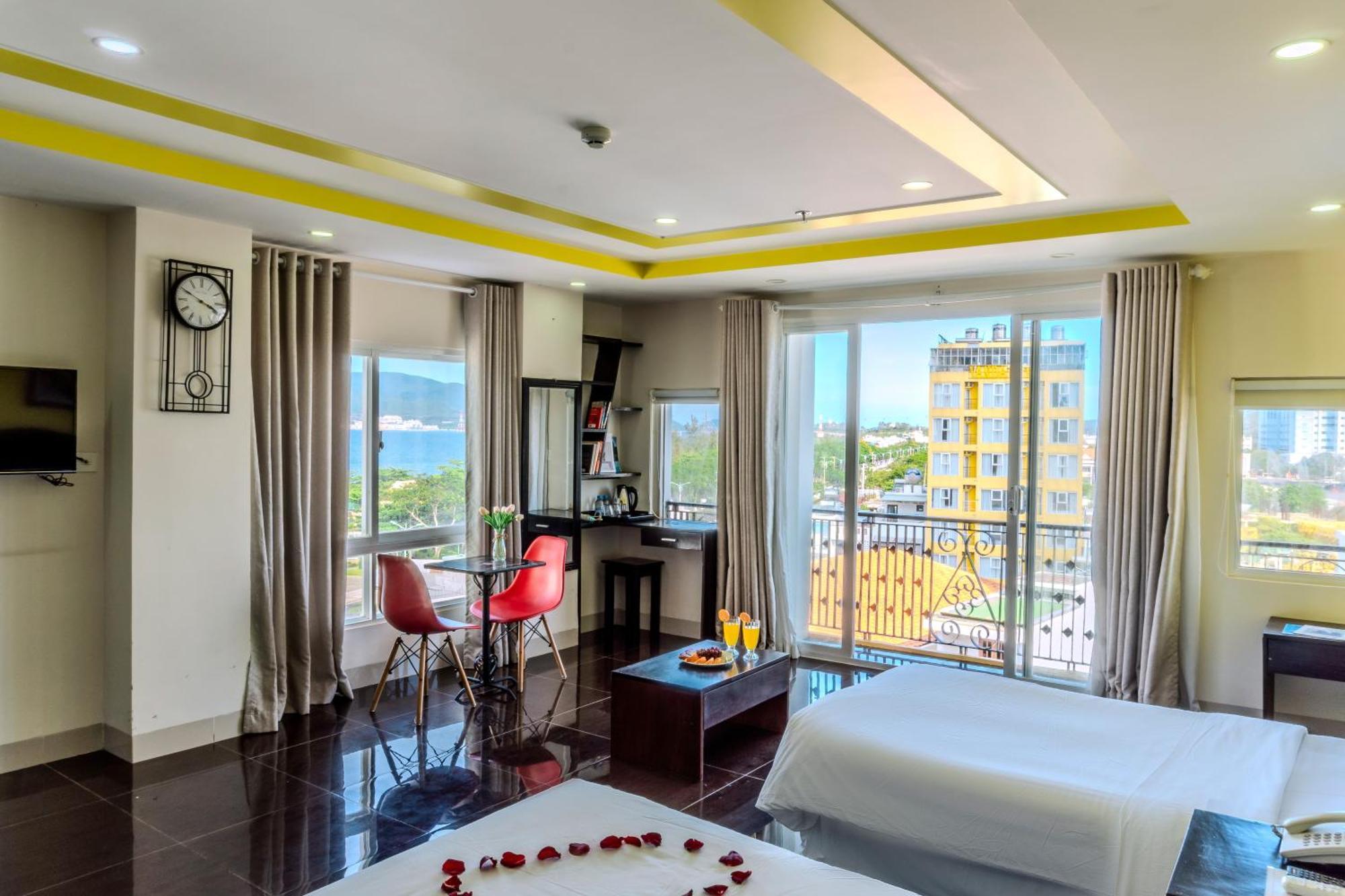 Melyna Hotel Nha Trang Beach ภายนอก รูปภาพ
